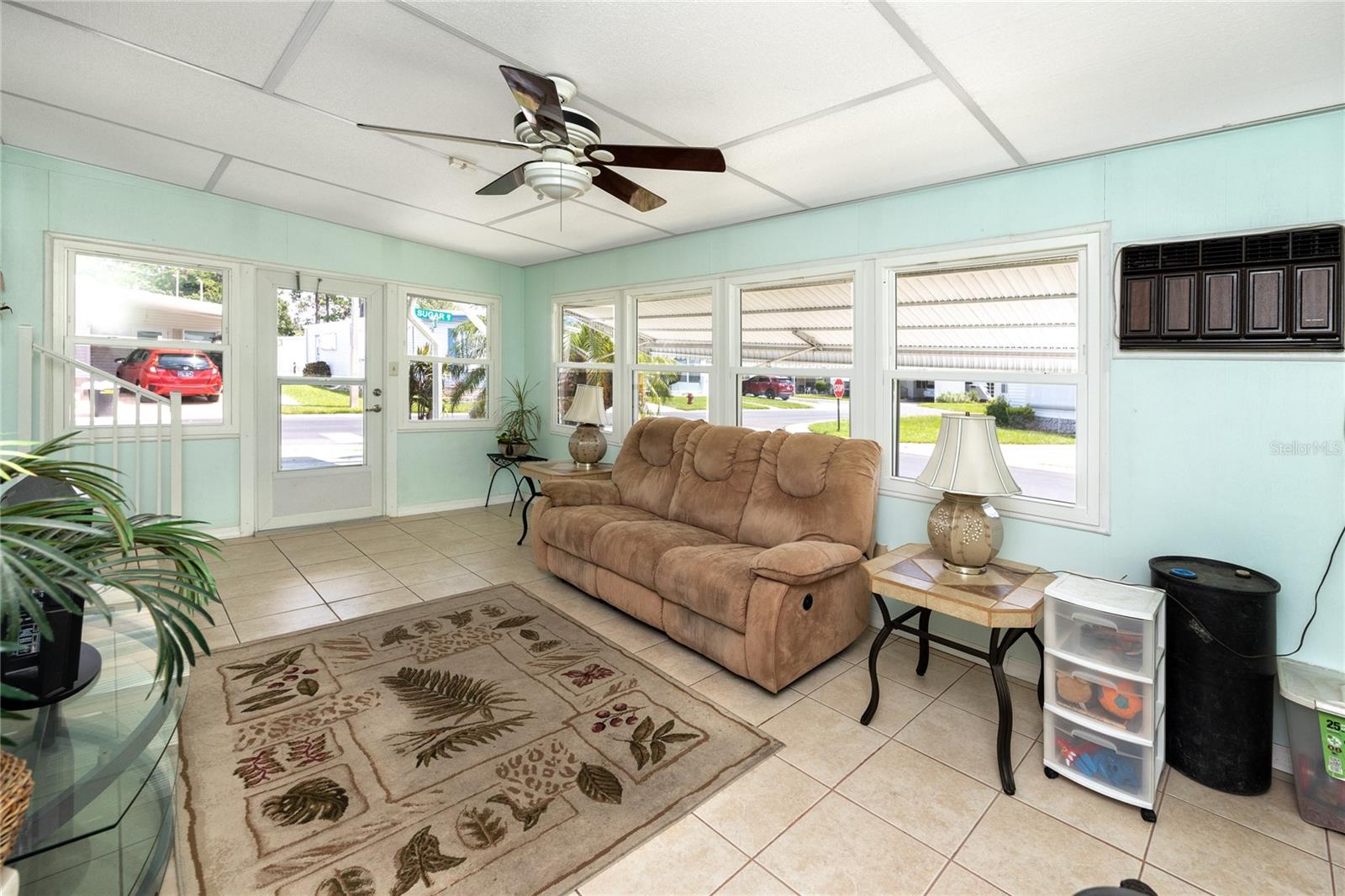 Image 23 of 44 For 701 Sugar Palm Street