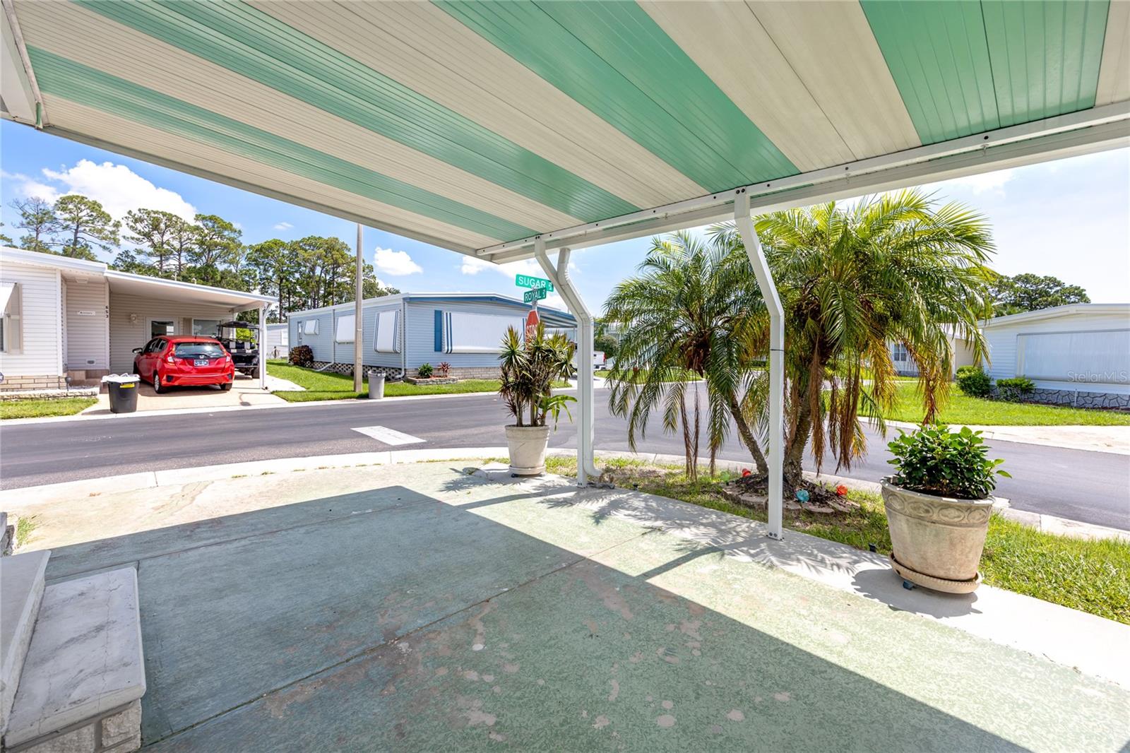 Image 7 of 44 For 701 Sugar Palm Street