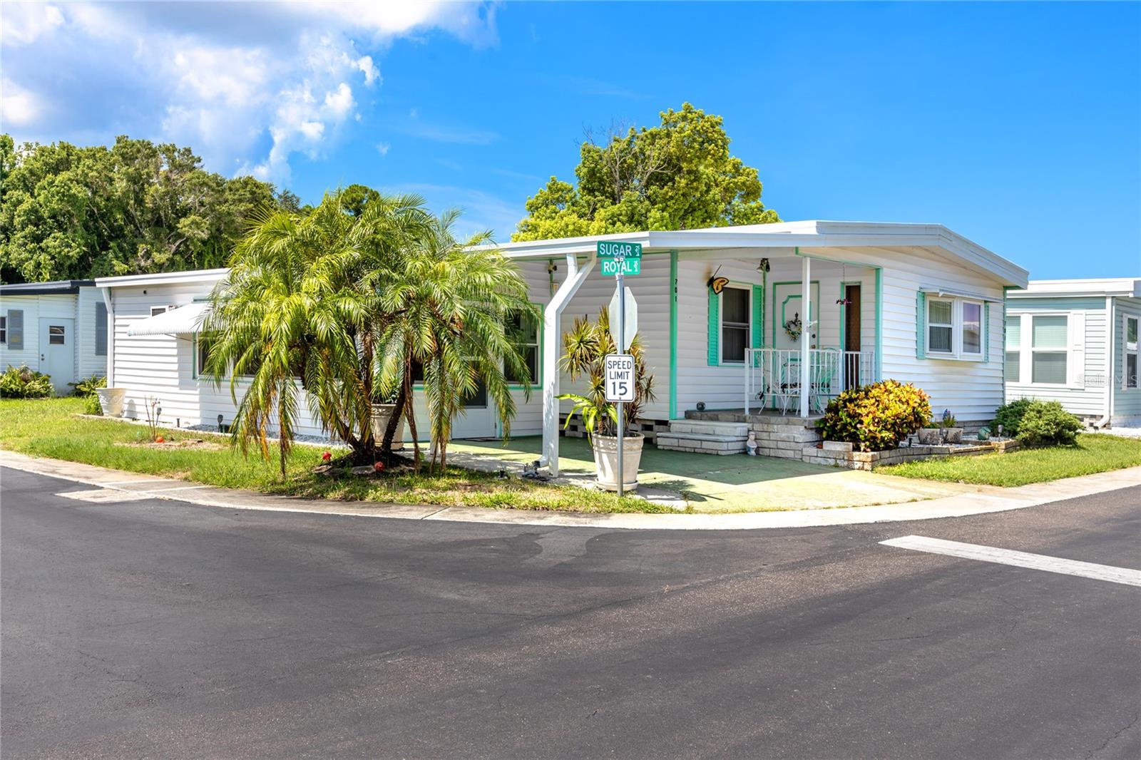 Image 8 of 44 For 701 Sugar Palm Street