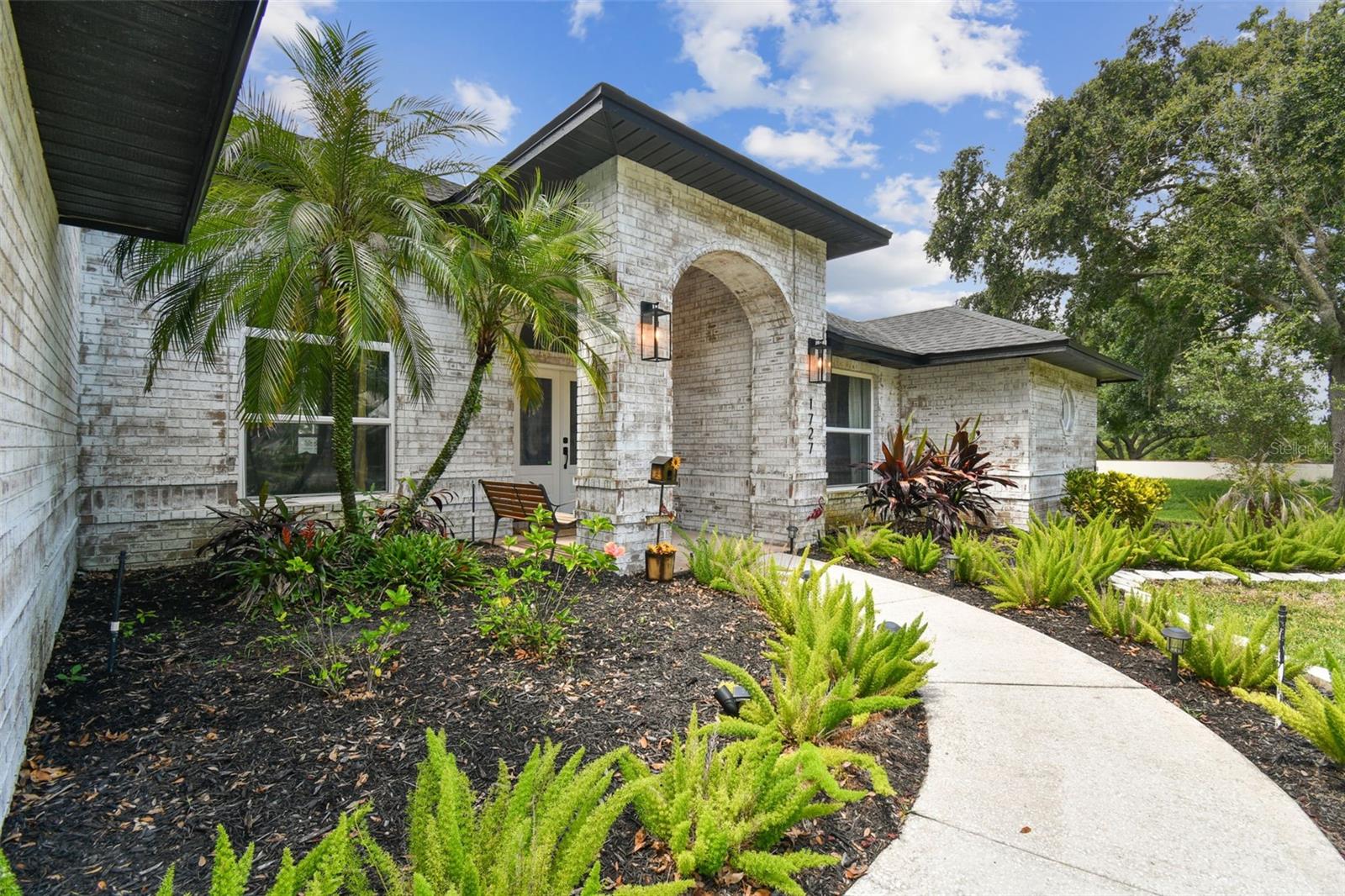 Image 10 of 76 For 1727 Woodpond Way