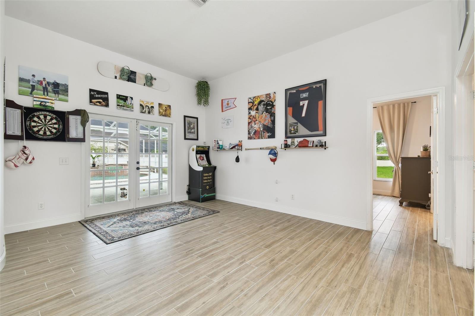 Image 14 of 76 For 1727 Woodpond Way