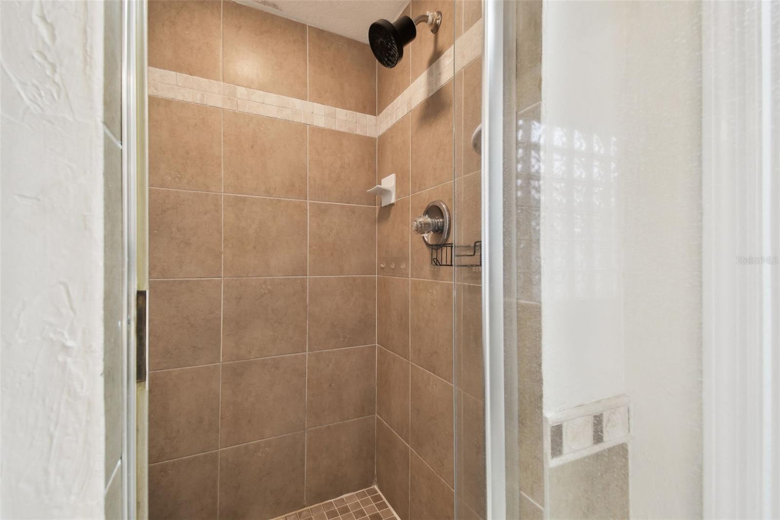 Image 36 of 76 For 1727 Woodpond Way