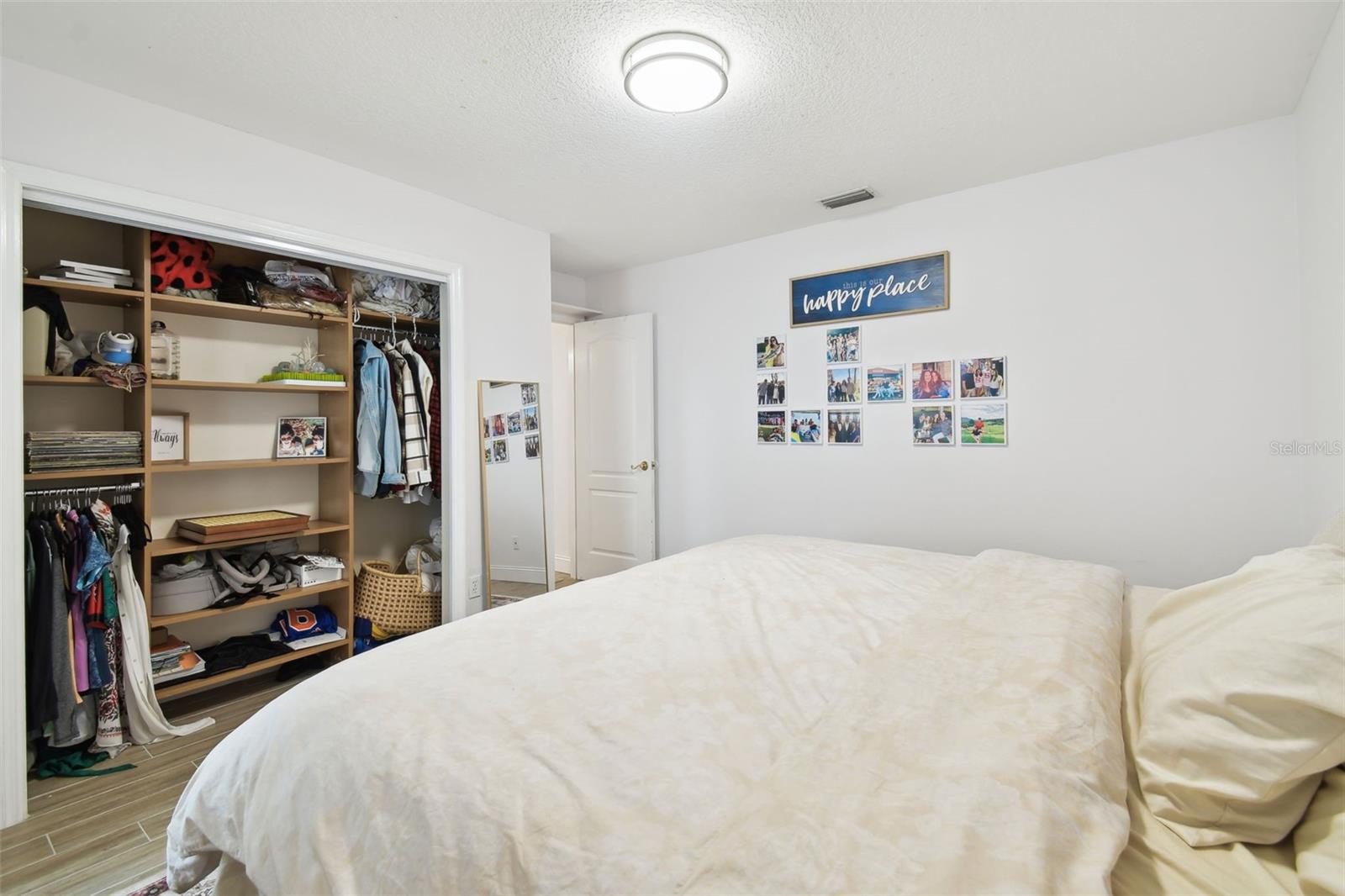 Image 41 of 76 For 1727 Woodpond Way