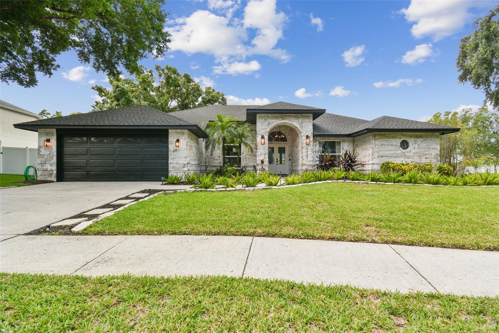 Image 5 of 76 For 1727 Woodpond Way