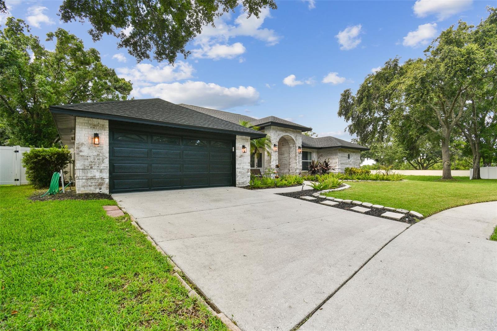 Image 9 of 76 For 1727 Woodpond Way