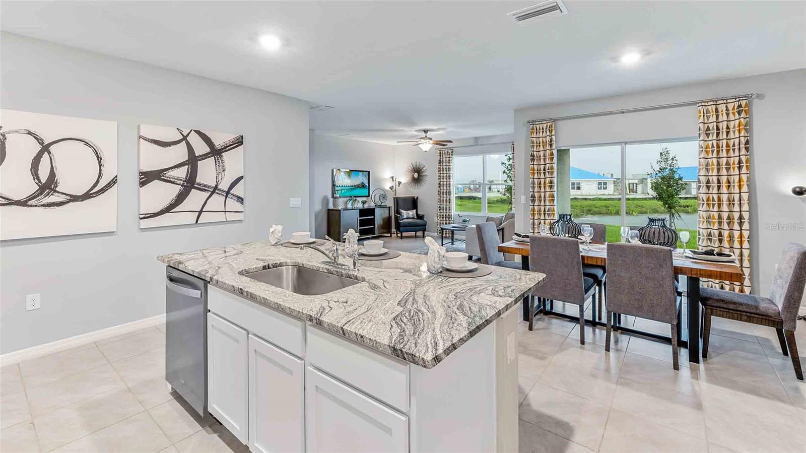 Image 4 of 11 For 35676 Lockman Way
