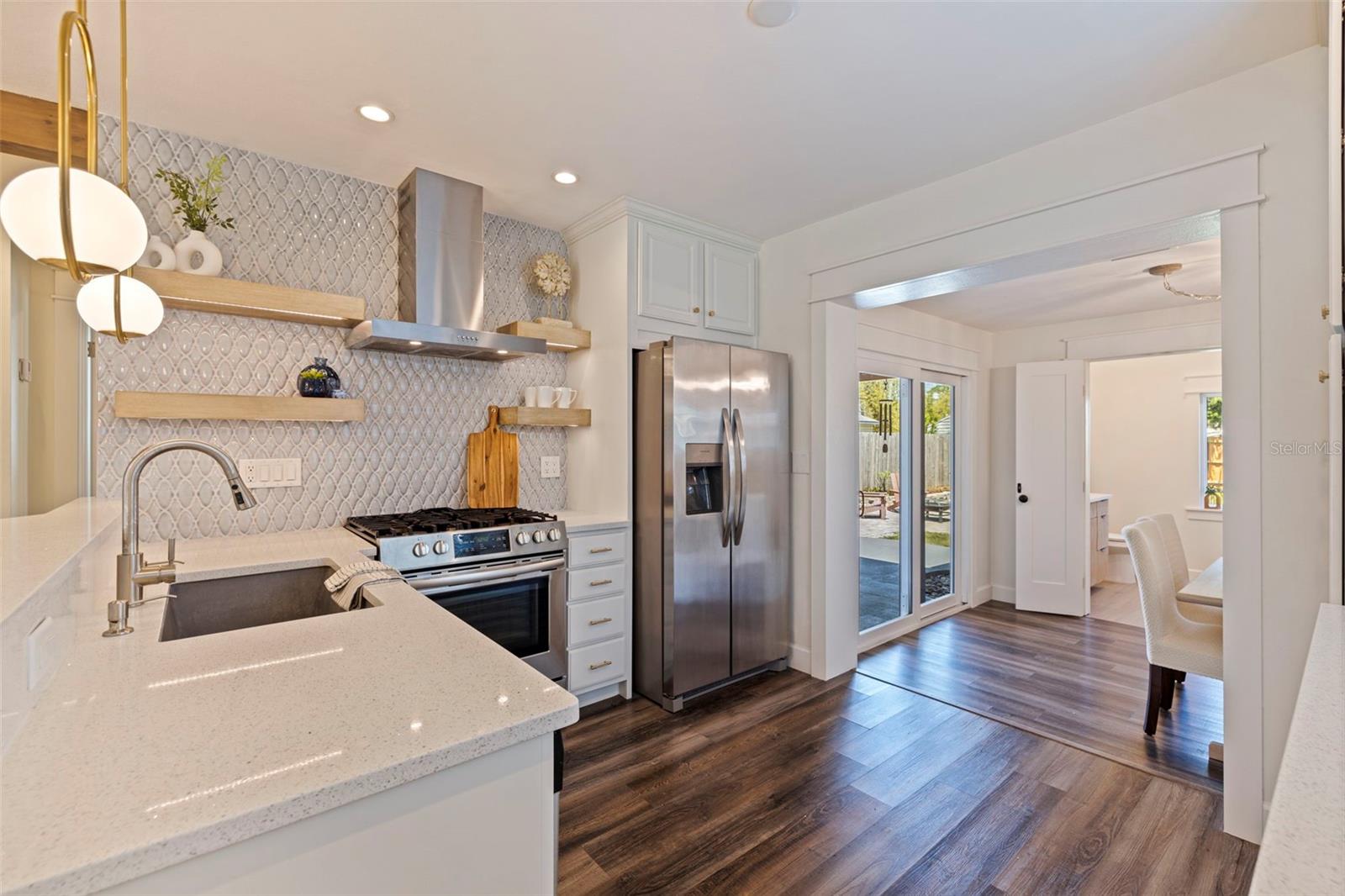 Image 17 of 41 For 1023 34th Avenue N