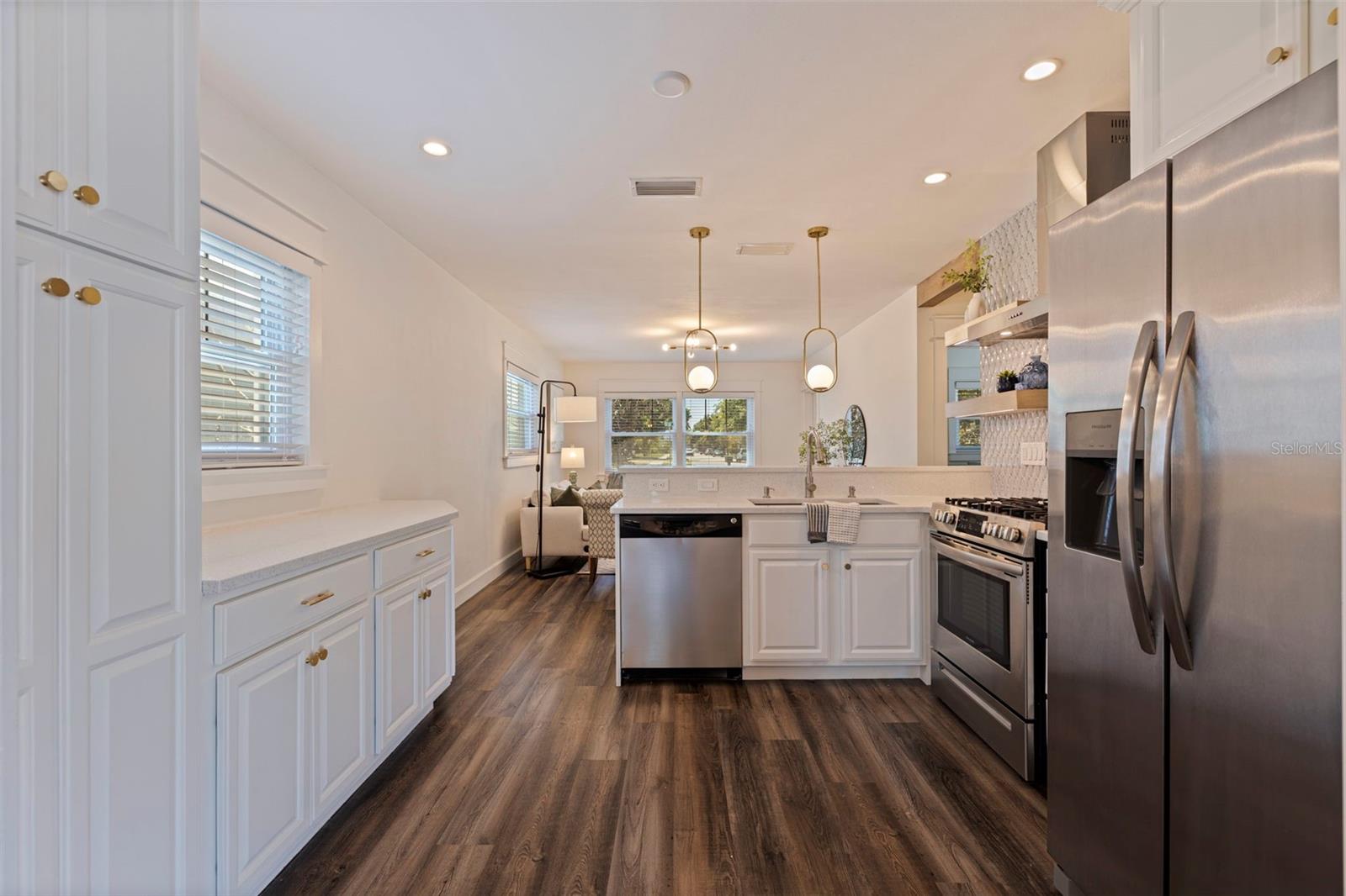 Image 19 of 41 For 1023 34th Avenue N