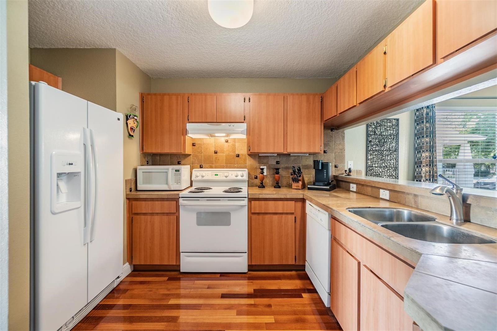 Image 11 of 29 For 7508 Mascotte Street