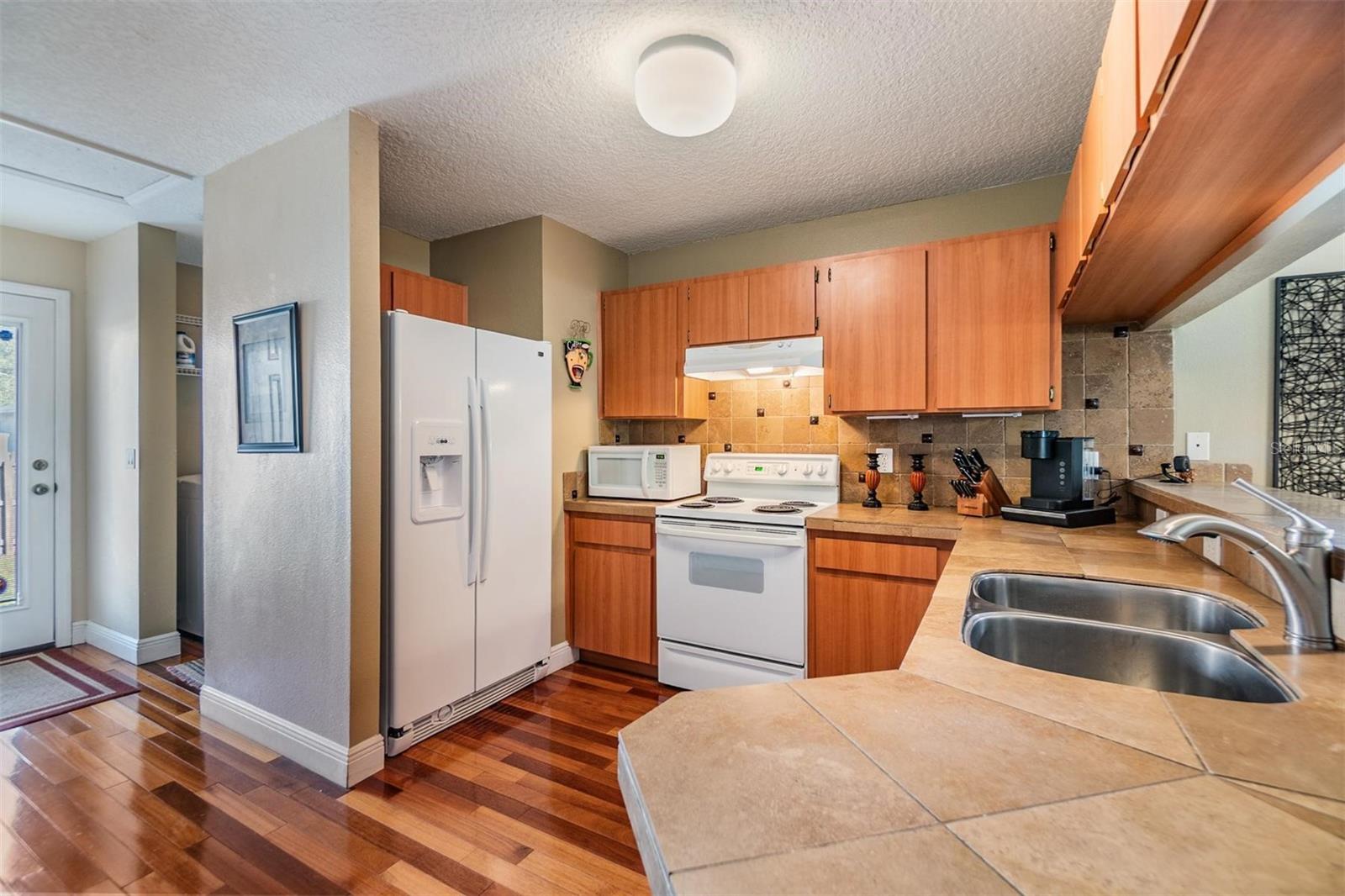 Image 7 of 29 For 7508 Mascotte Street