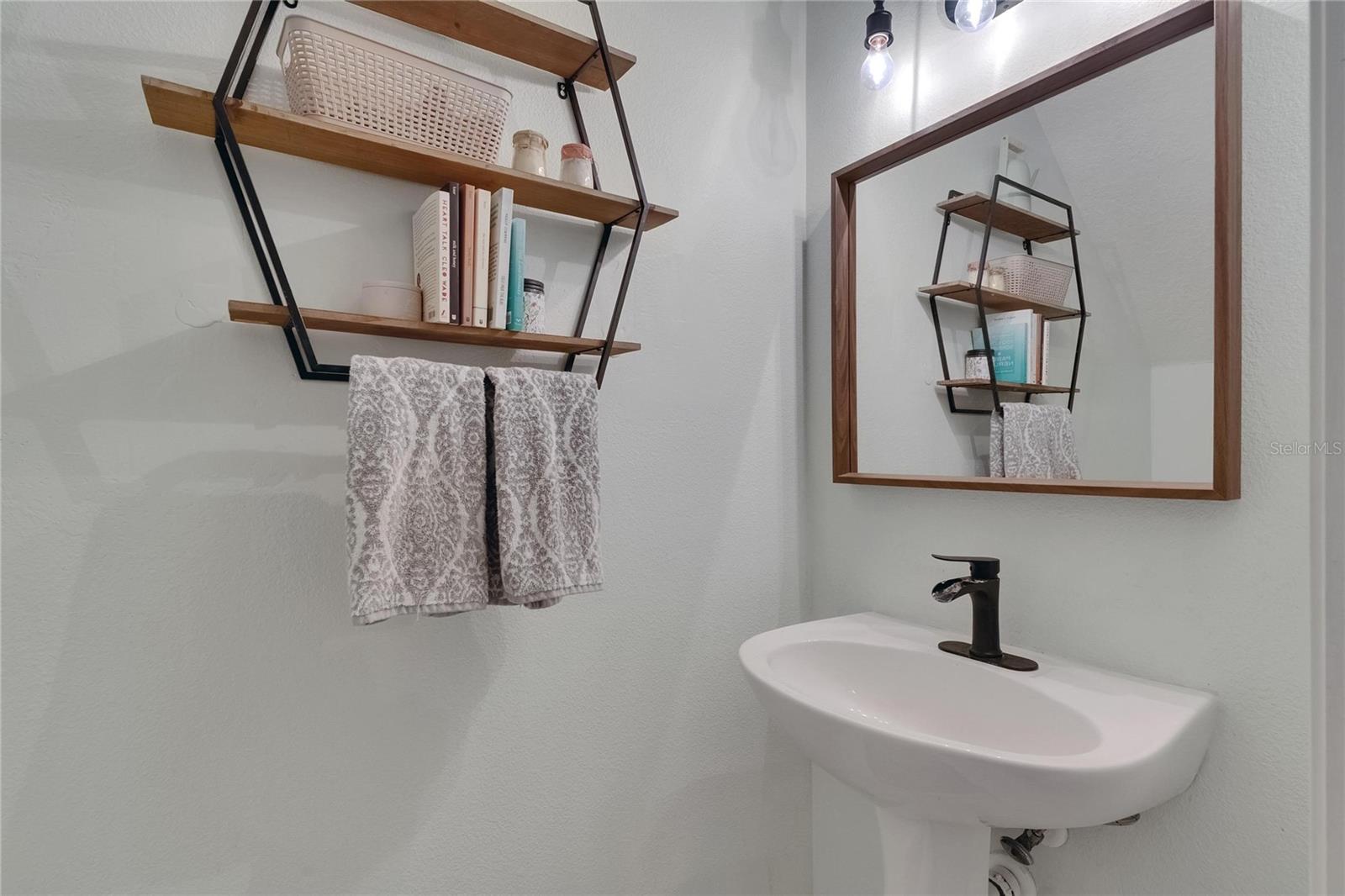 Image 16 of 51 For 2362 Lake Woodberry Circle