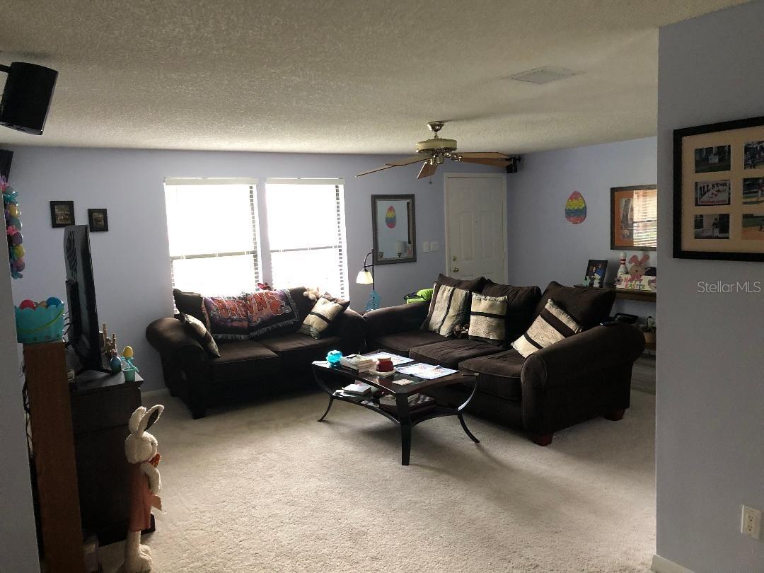 Image 2 of 18 For 818 Satinleaf Avenue