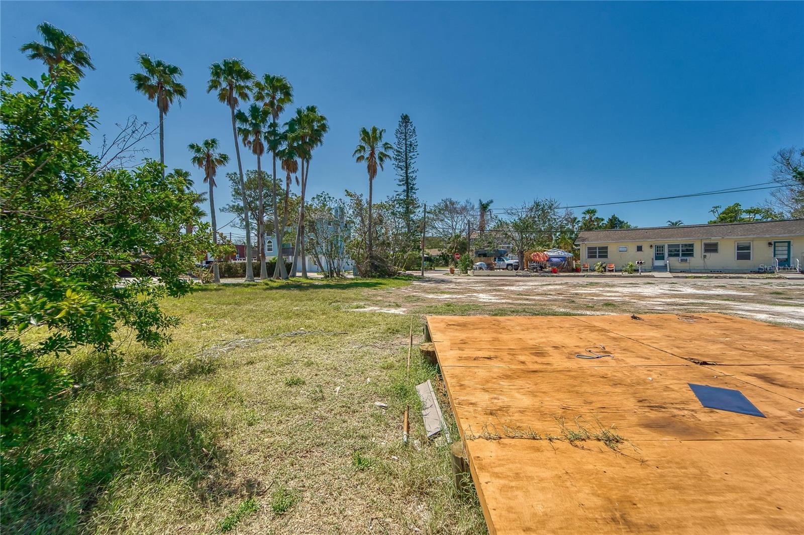 Image 9 of 45 For 12006 Lagoon Lane