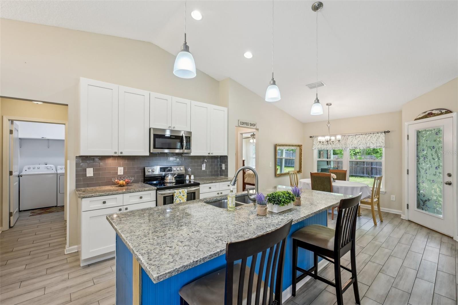 Image 12 of 39 For 2720 N Screech Owl Ave