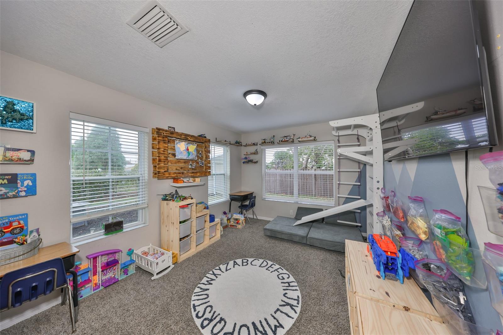 Listing photo id 21 for 8805 Van Fleet Road