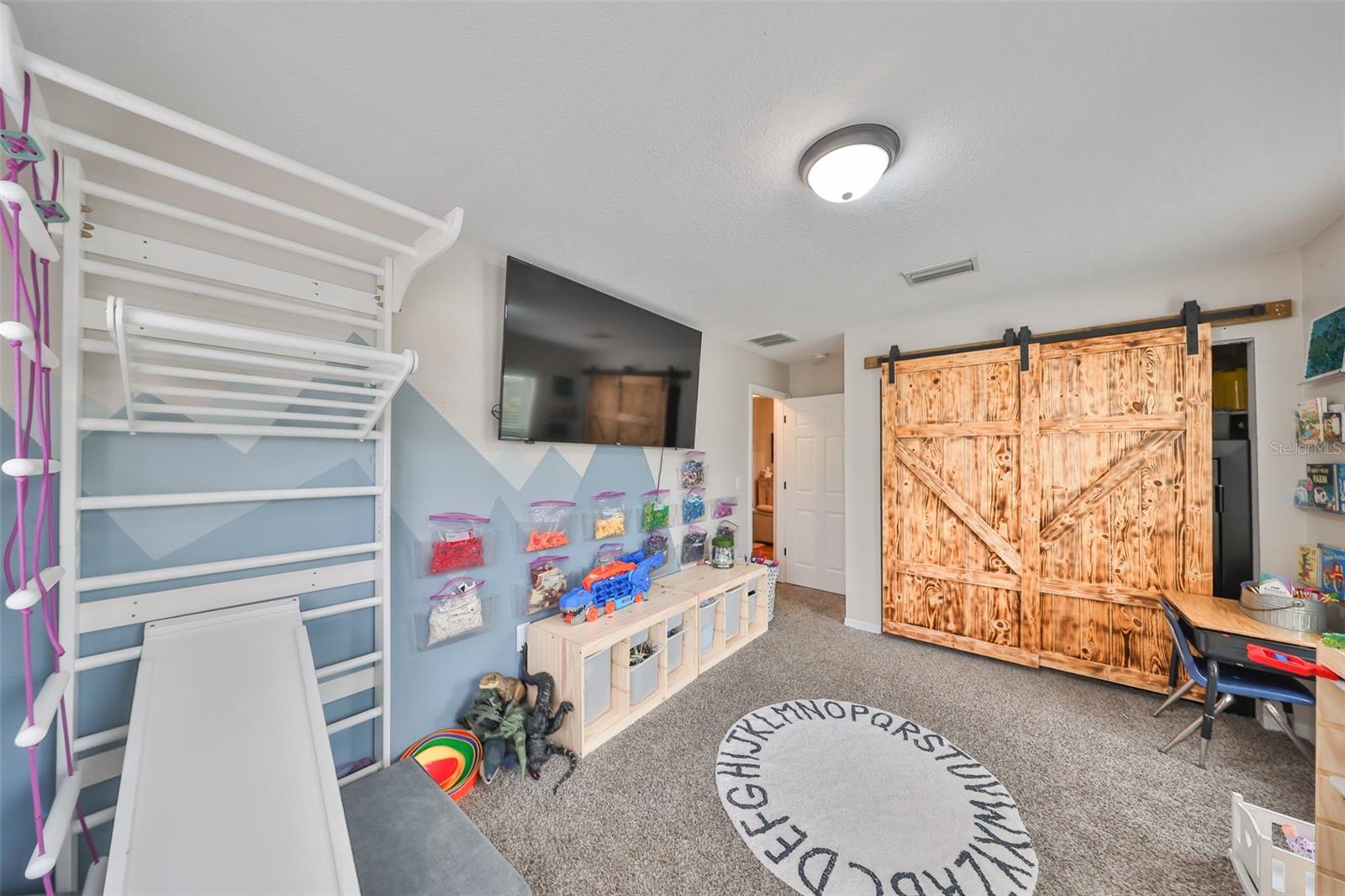 Listing photo id 23 for 8805 Van Fleet Road