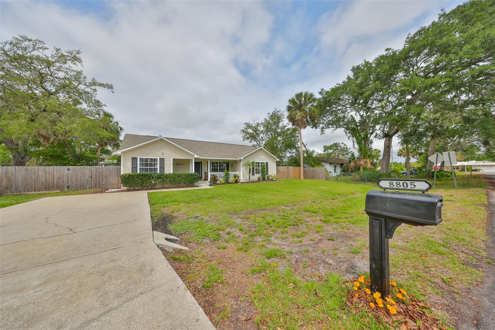 Listing photo id 1 for 8805 Van Fleet Road