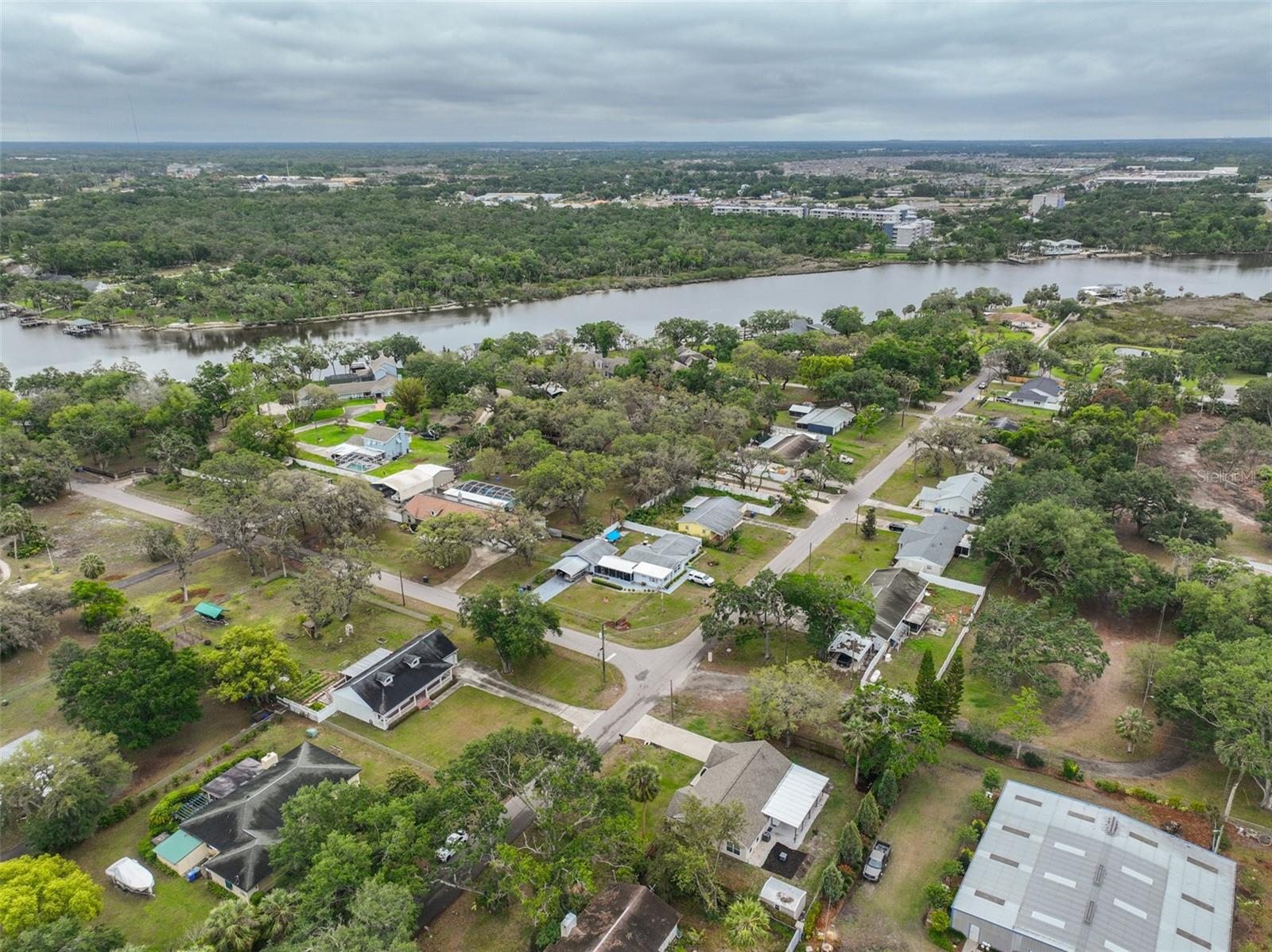 Listing photo id 40 for 8805 Van Fleet Road