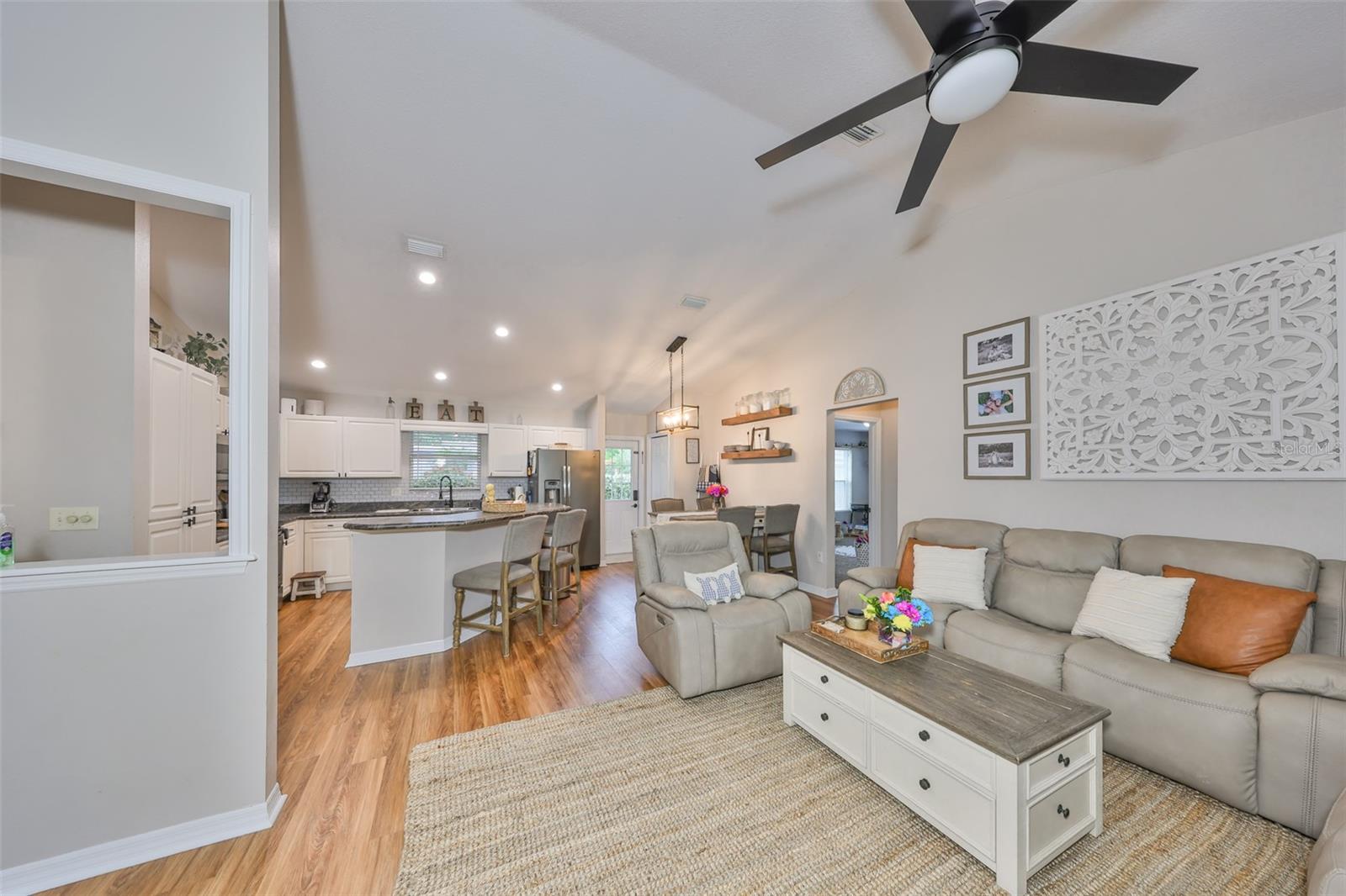 Listing photo id 6 for 8805 Van Fleet Road