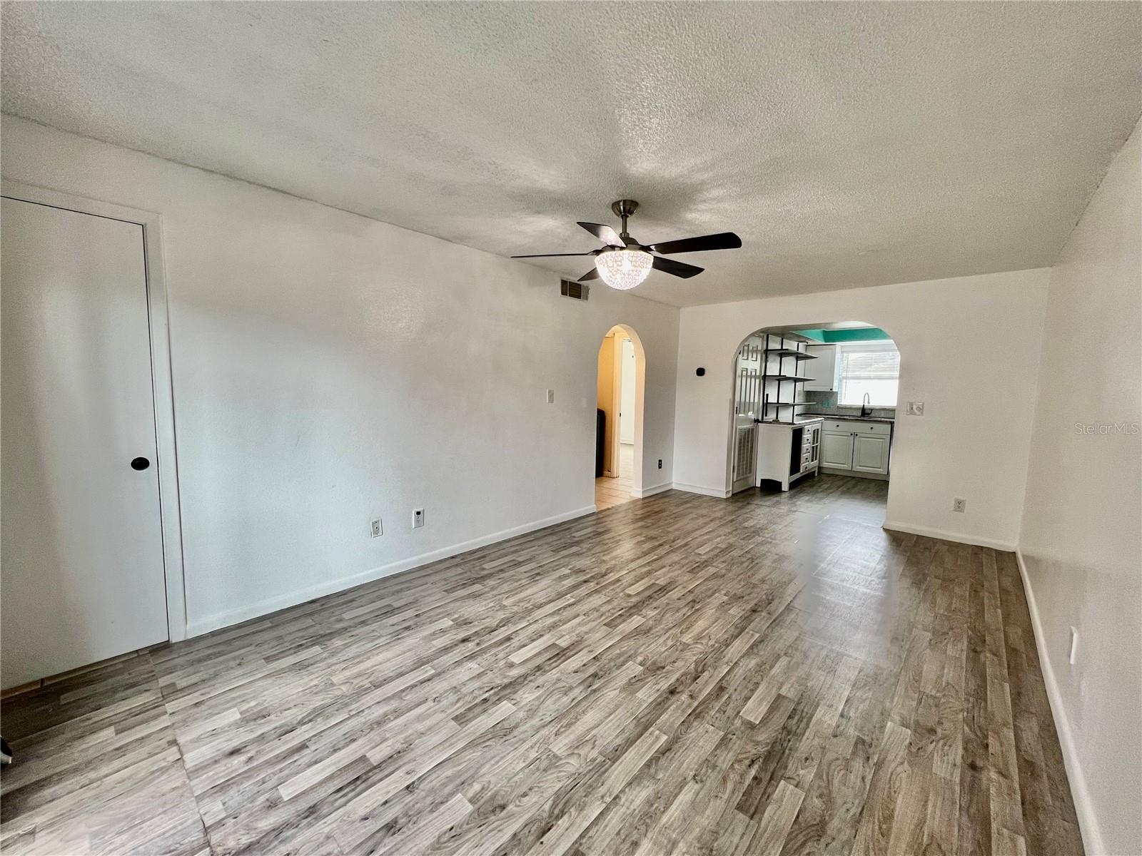 Image 3 of 15 For 7008 Mascotte Street A