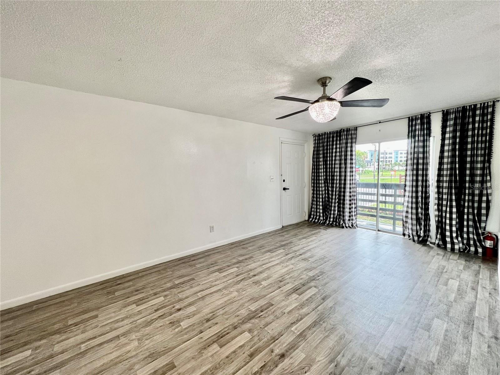 Image 7 of 15 For 7008 Mascotte Street A