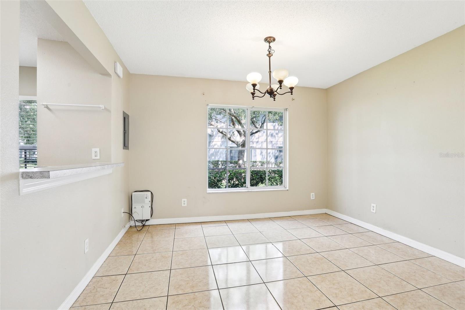 Image 11 of 34 For 7303 Bank Drive