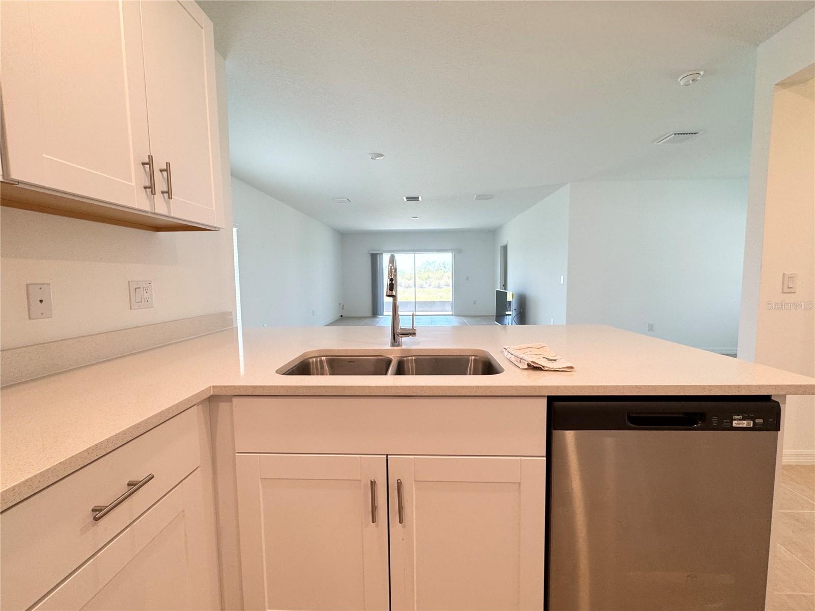 Image 10 of 24 For 11268 Fieldstone Drive
