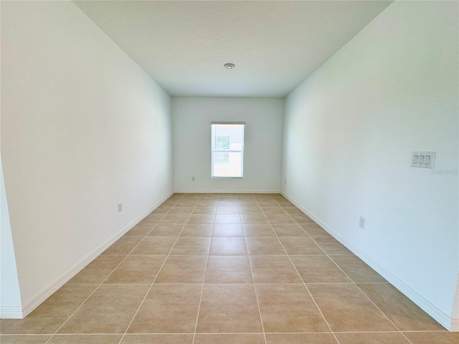 Image 11 of 24 For 11268 Fieldstone Drive