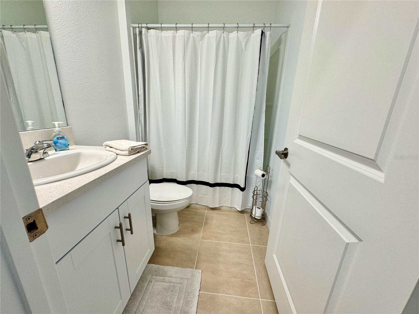Image 19 of 24 For 11268 Fieldstone Drive