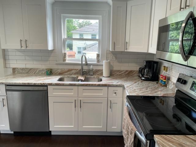 Image 5 of 17 For 1626 27th Avenue N