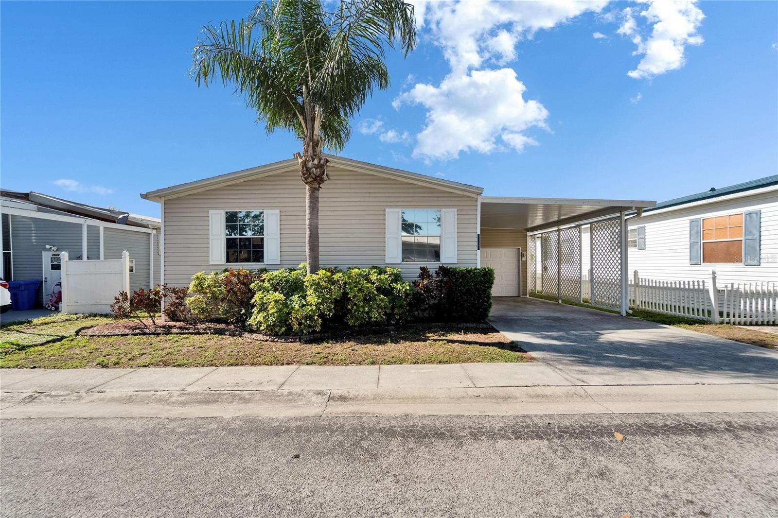 Image 17 of 52 For 8528 Fantasia Park Way