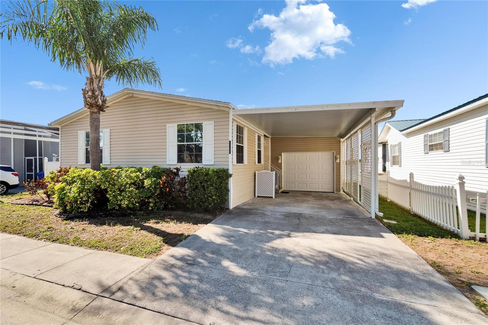 Image 2 of 52 For 8528 Fantasia Park Way