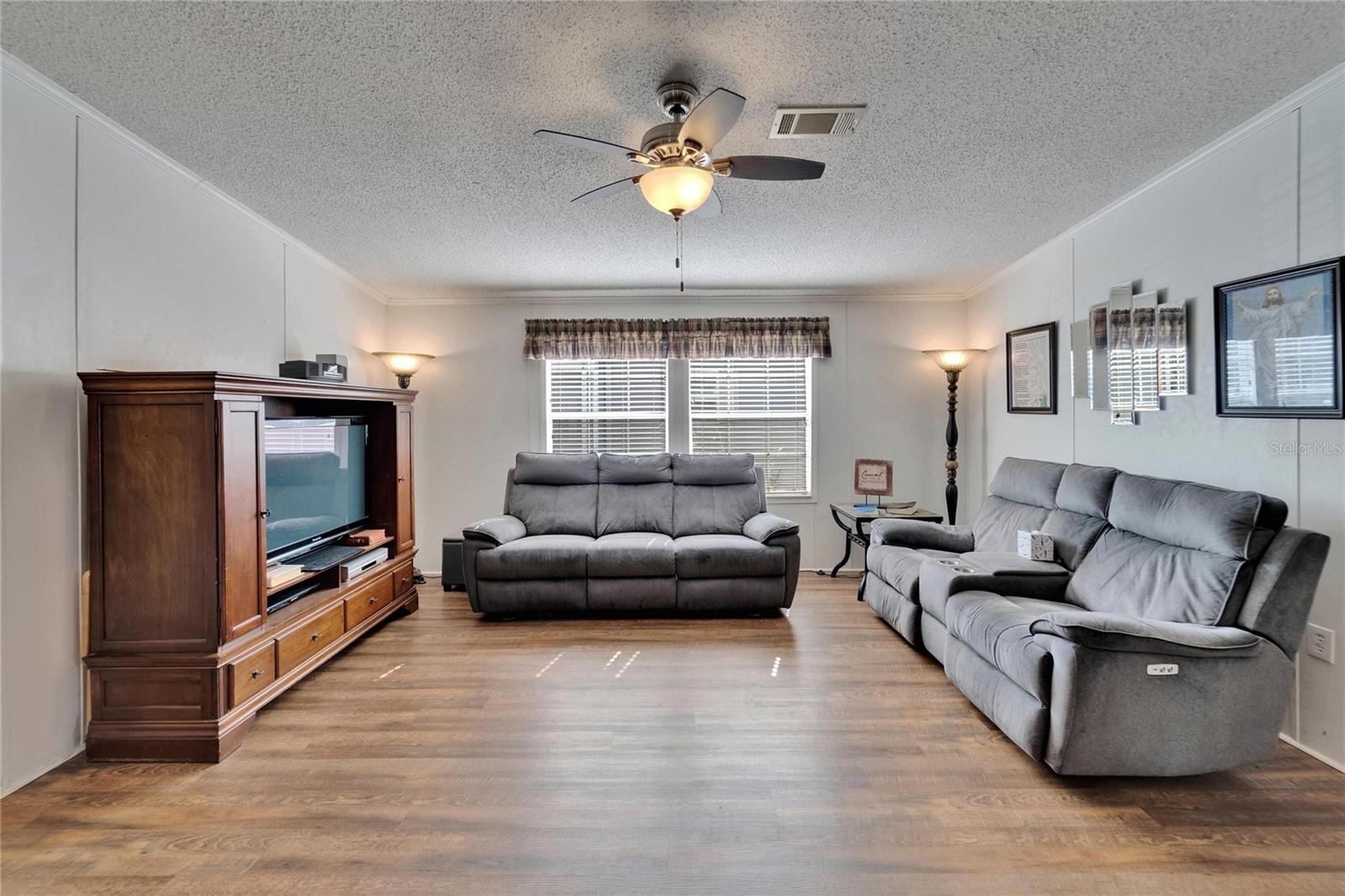 Image 31 of 52 For 8528 Fantasia Park Way