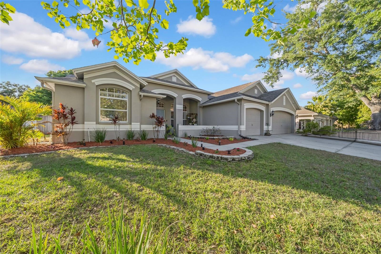 Details for 4010 Lithia Ridge Boulevard, VALRICO, FL 33596