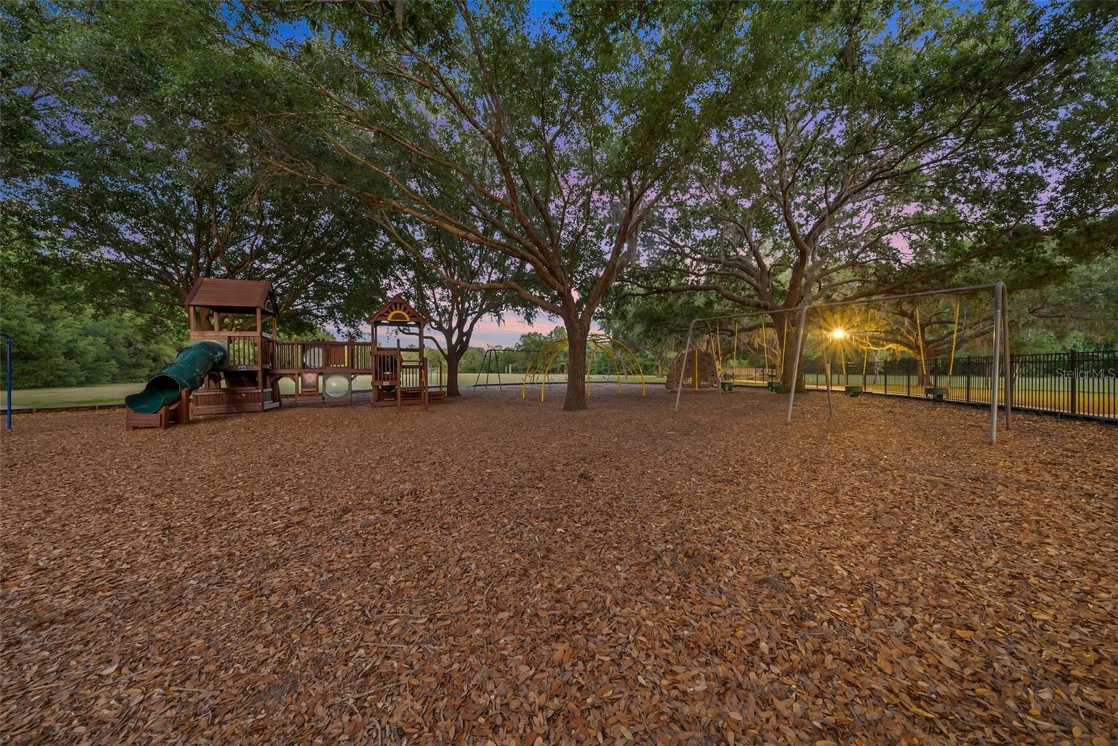 Image 40 of 40 For 4010 Lithia Ridge Boulevard