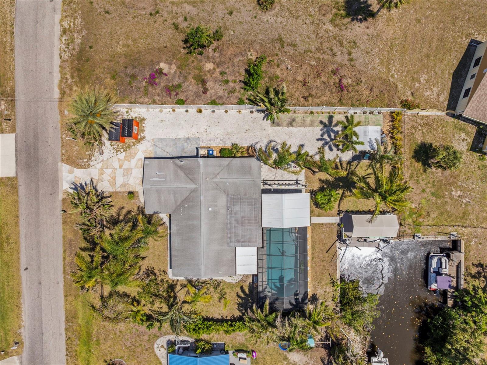 Image 40 of 41 For 595 Denburn Court