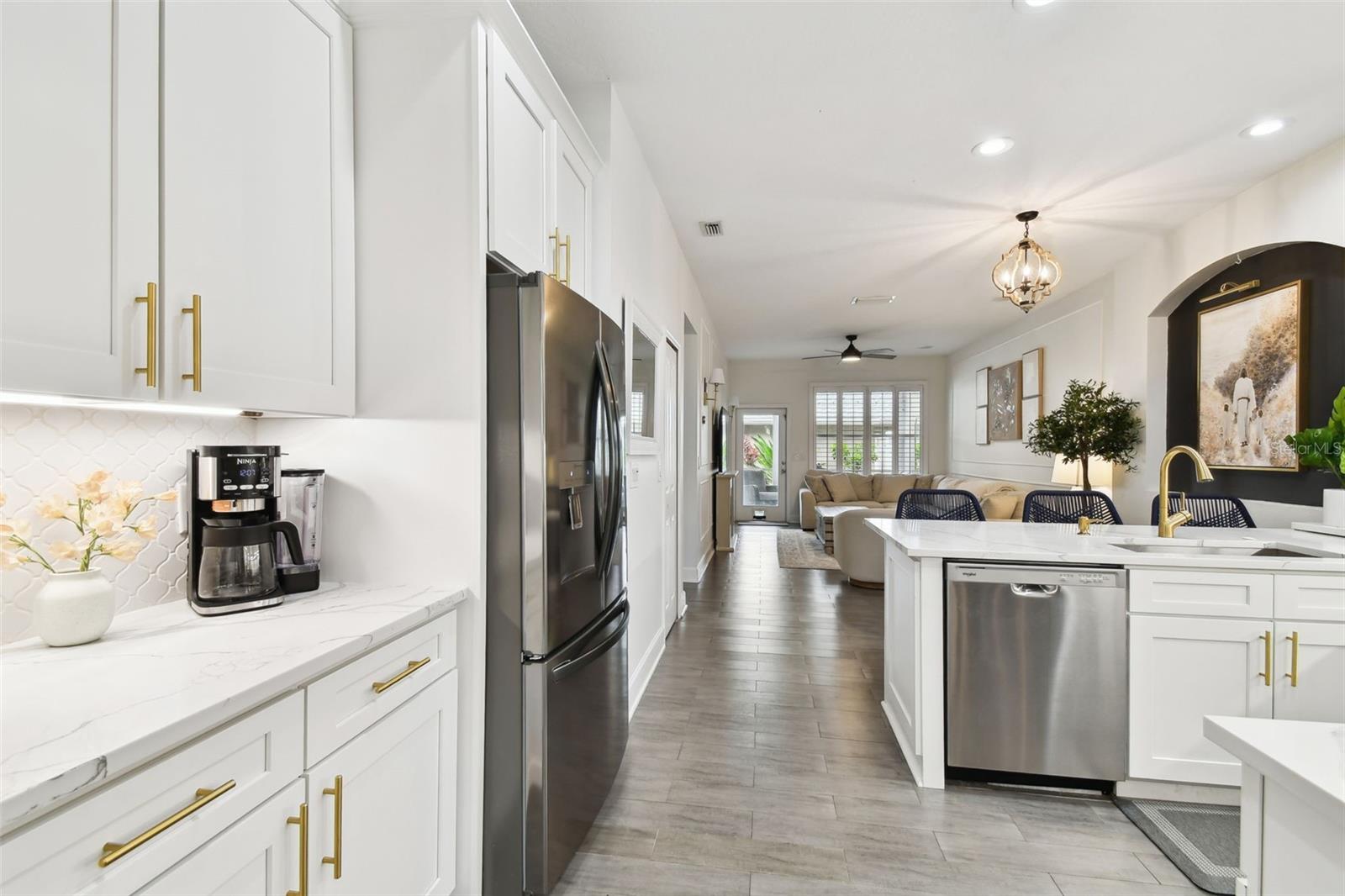 Image 19 of 67 For 10011 Parley Drive