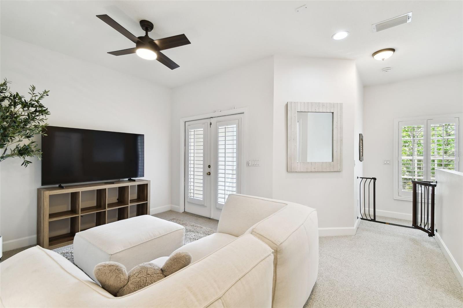 Image 32 of 67 For 10011 Parley Drive
