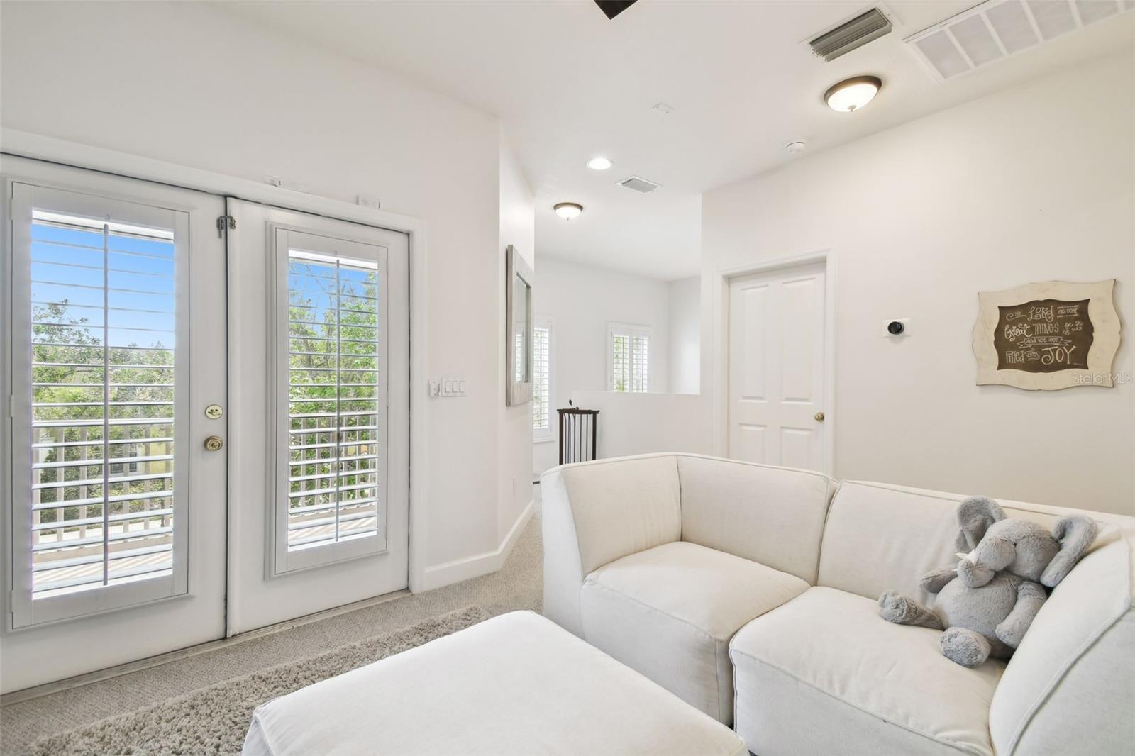 Image 33 of 67 For 10011 Parley Drive