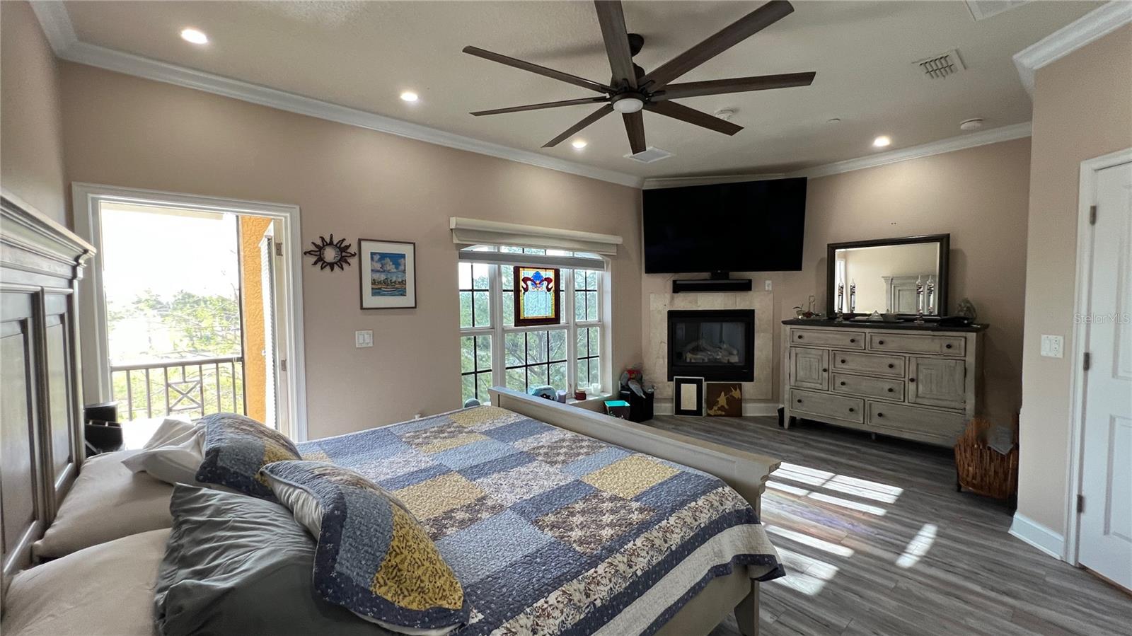 Image 10 of 34 For 6533 Channelside Drive
