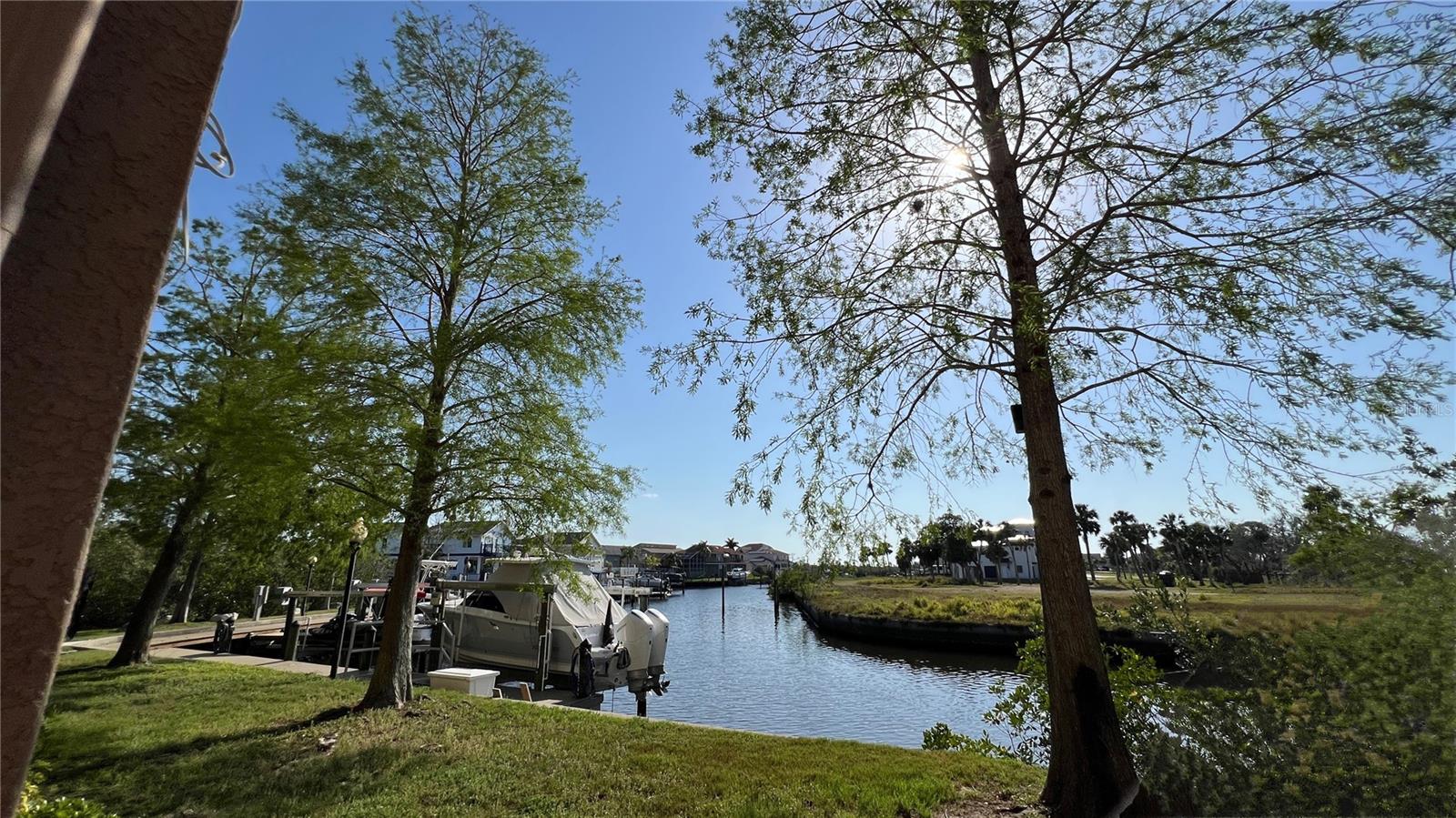 Image 15 of 34 For 6533 Channelside Drive
