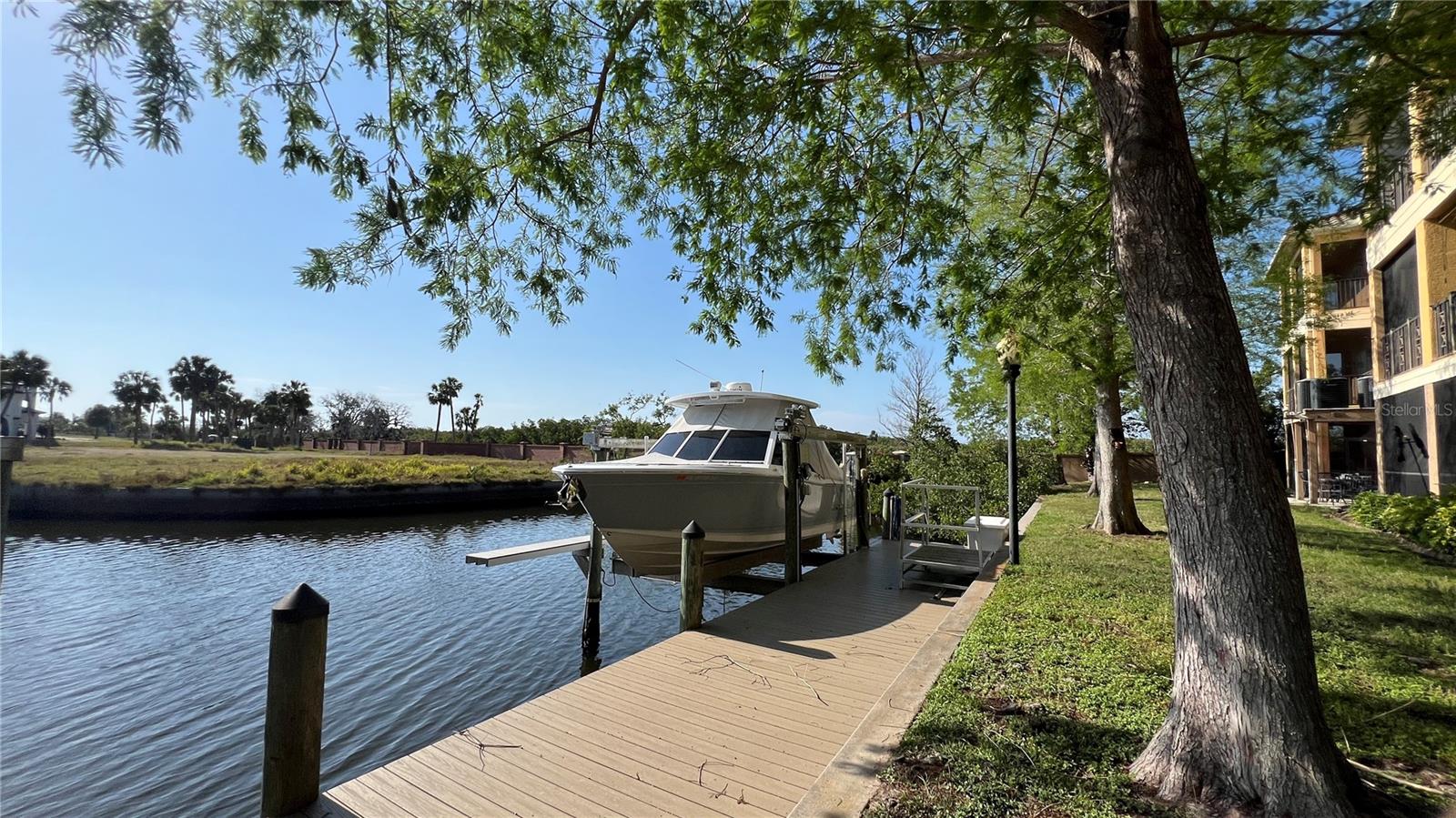 Image 16 of 34 For 6533 Channelside Drive