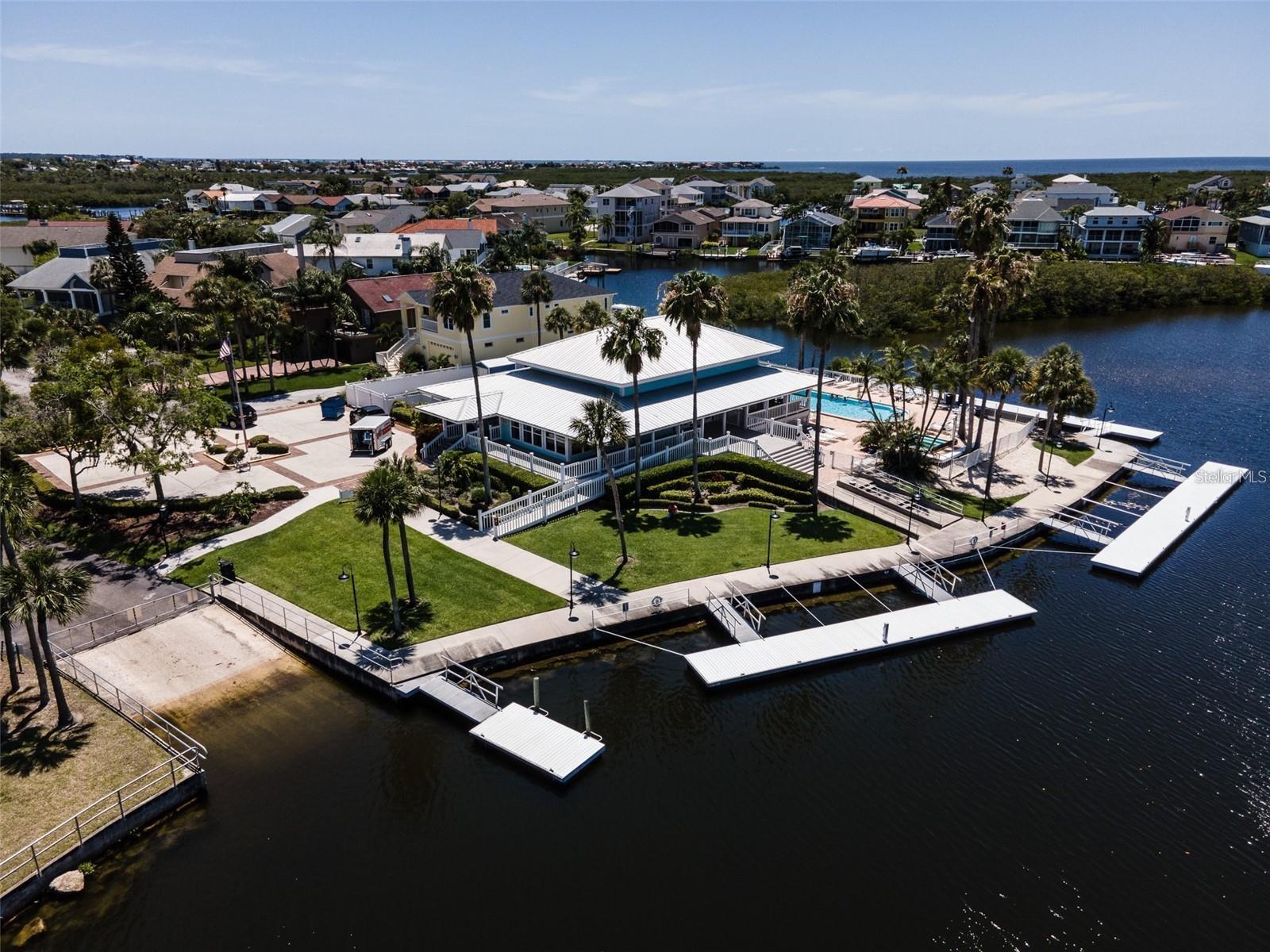 Image 17 of 34 For 6533 Channelside Drive