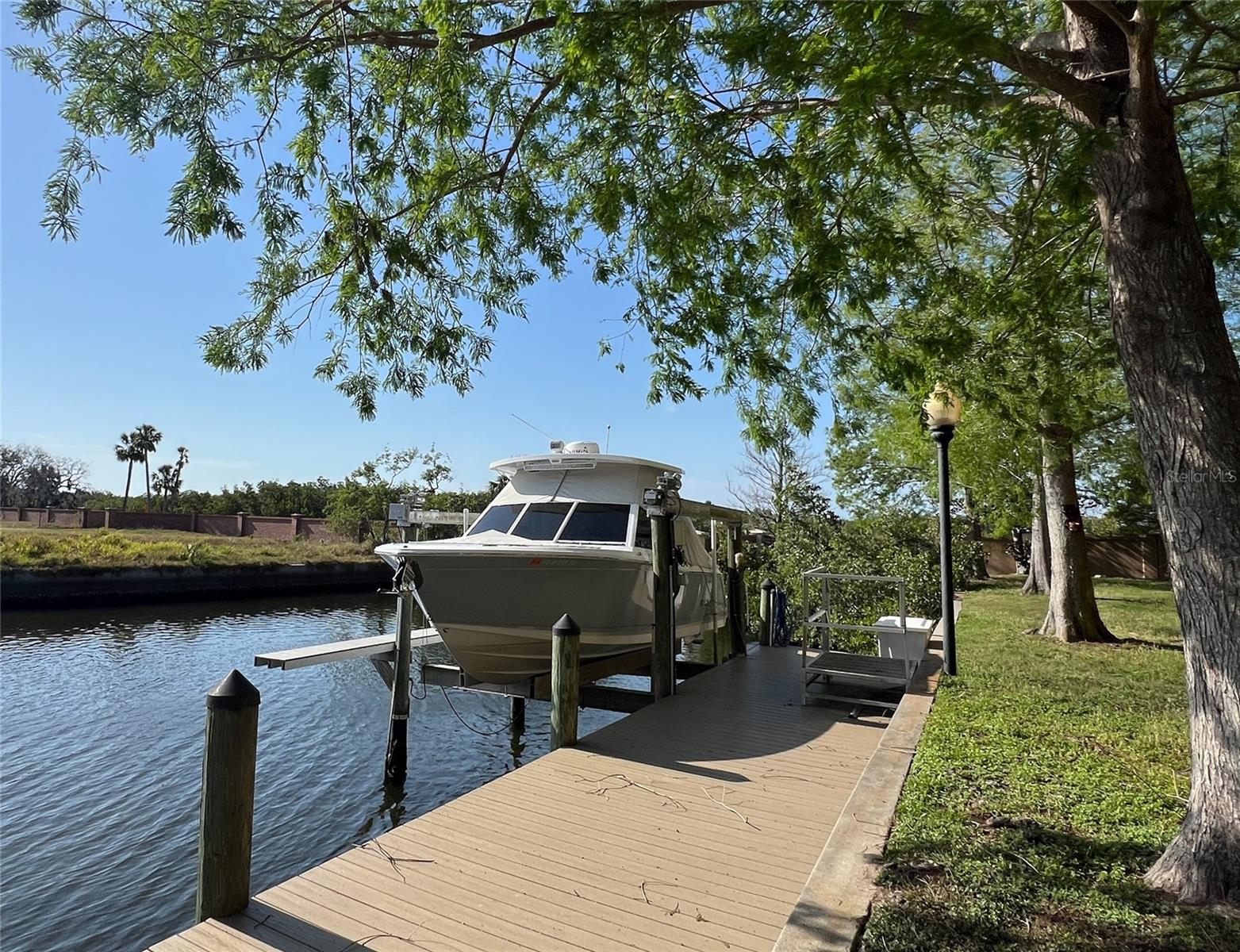 Image 3 of 34 For 6533 Channelside Drive