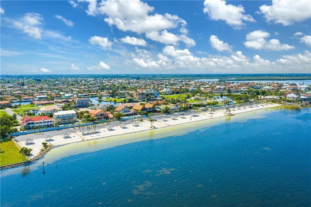 Image 4 of 34 For 6533 Channelside Drive