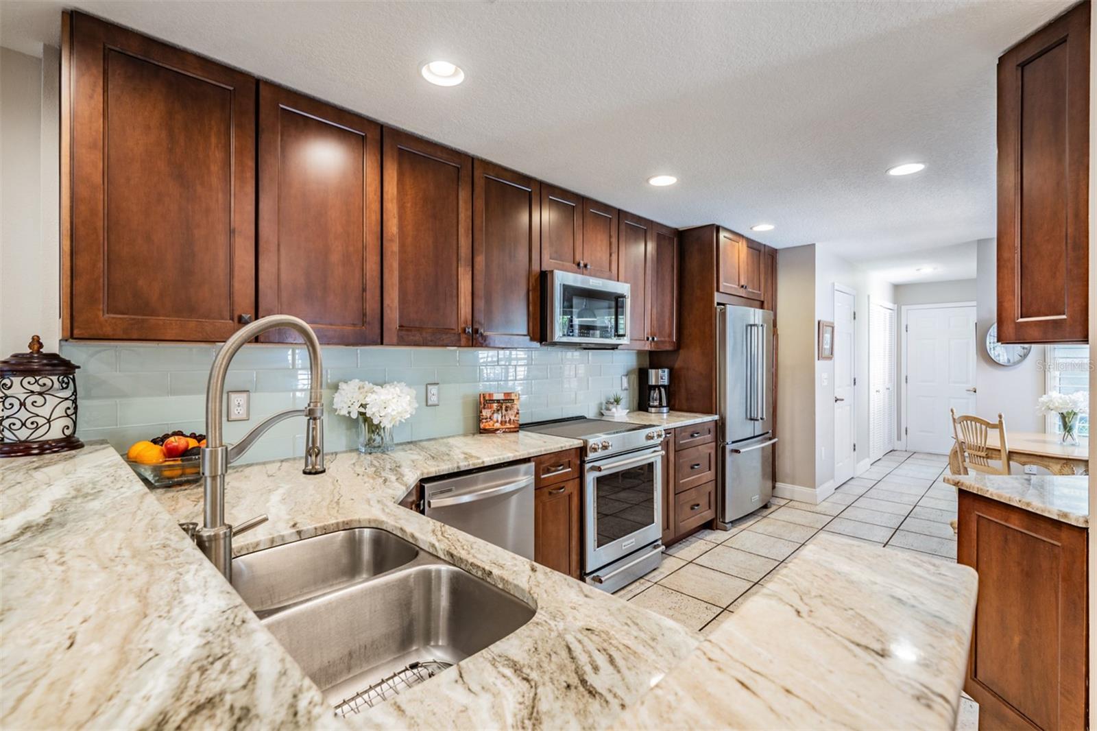 Image 15 of 61 For 17537 Fairmeadow Drive