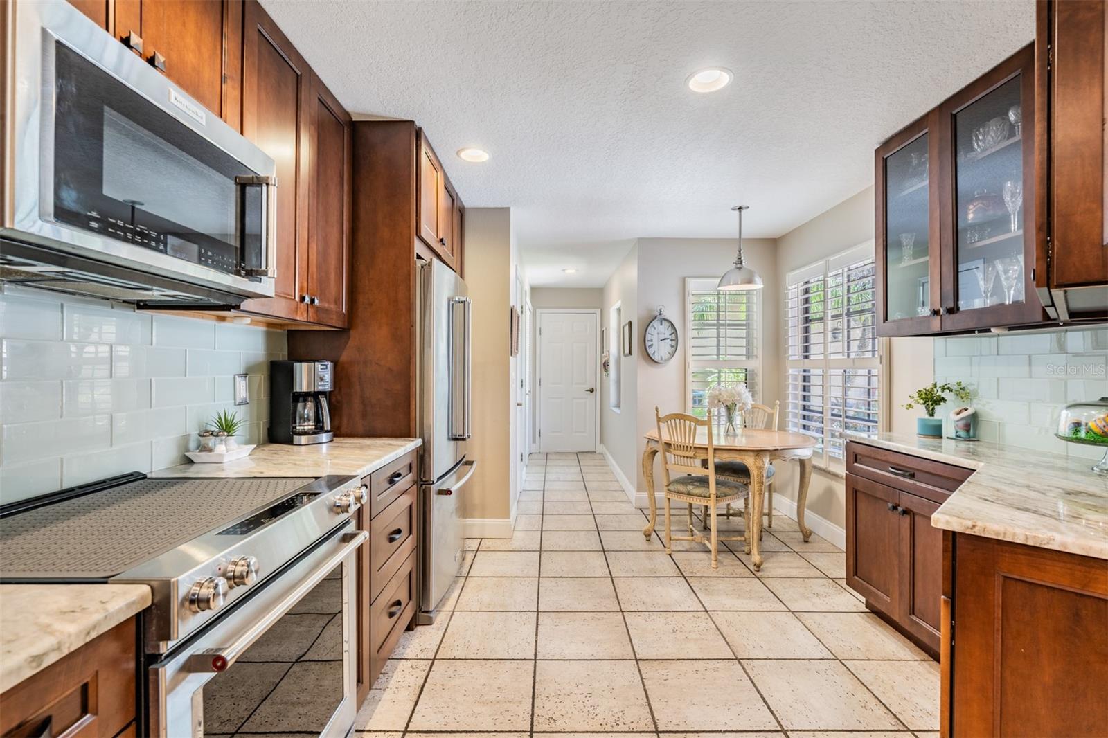 Image 18 of 61 For 17537 Fairmeadow Drive