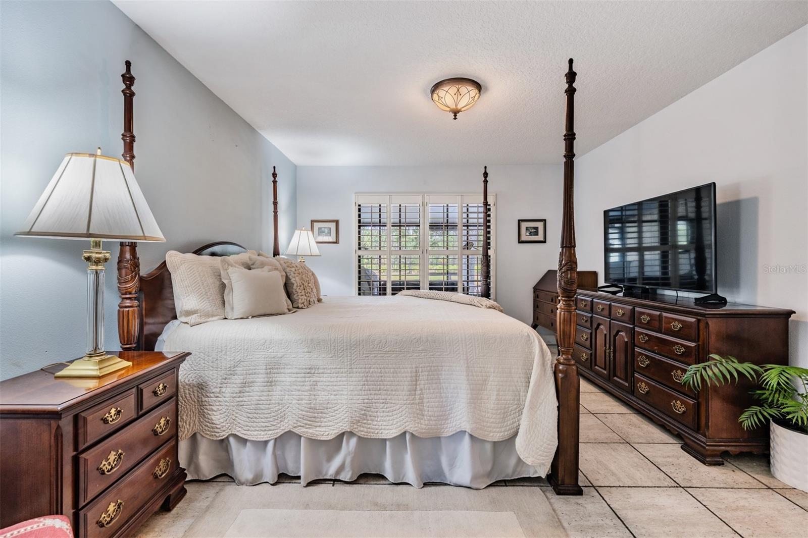 Image 23 of 61 For 17537 Fairmeadow Drive