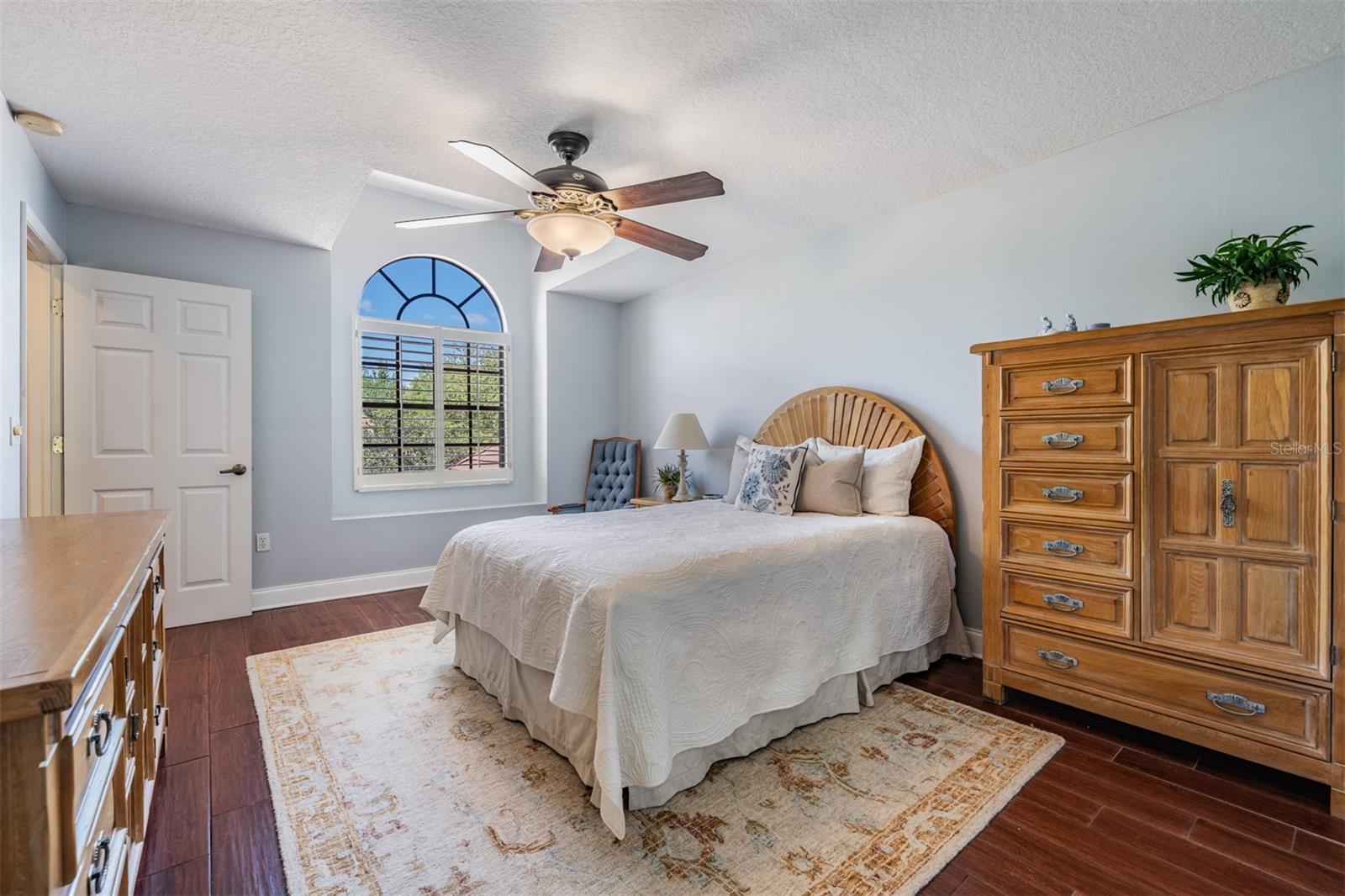 Image 29 of 61 For 17537 Fairmeadow Drive