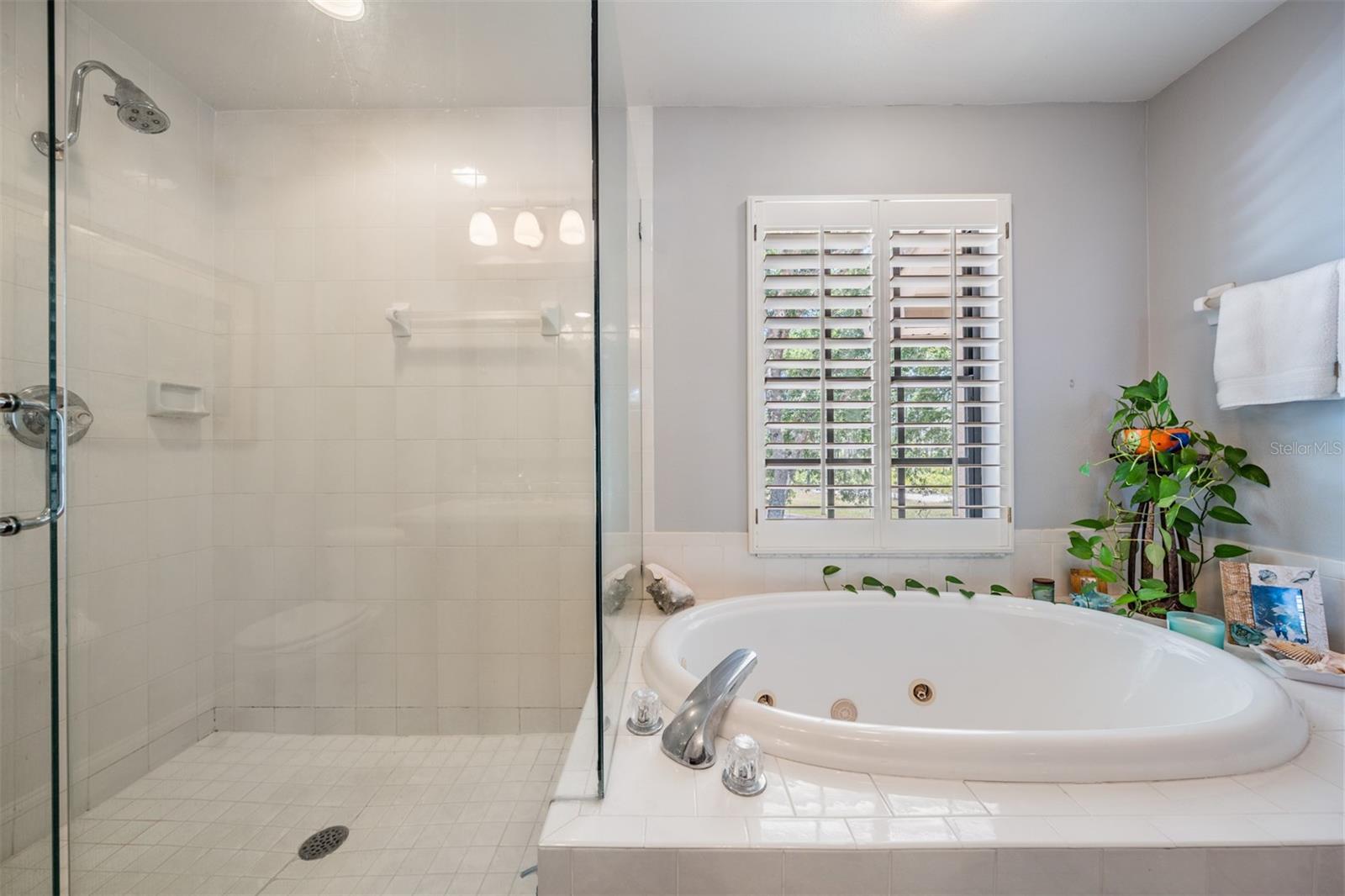 Image 32 of 61 For 17537 Fairmeadow Drive